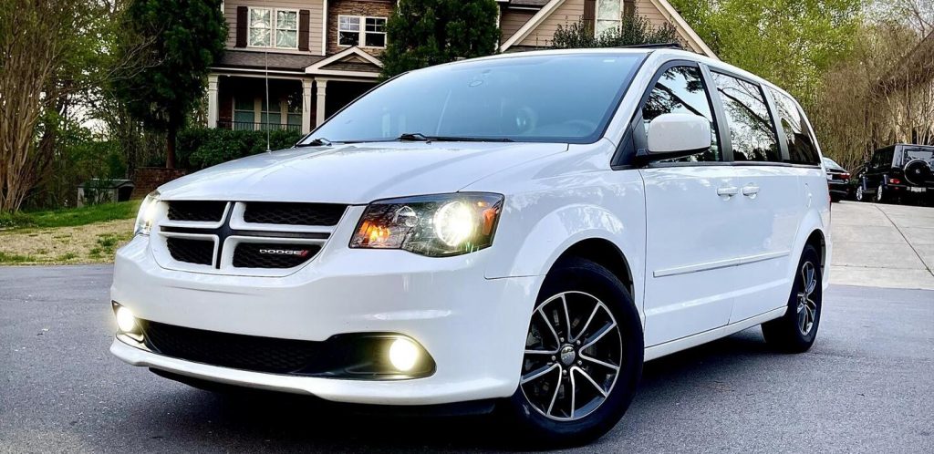 dodge_grand_caravan_2017