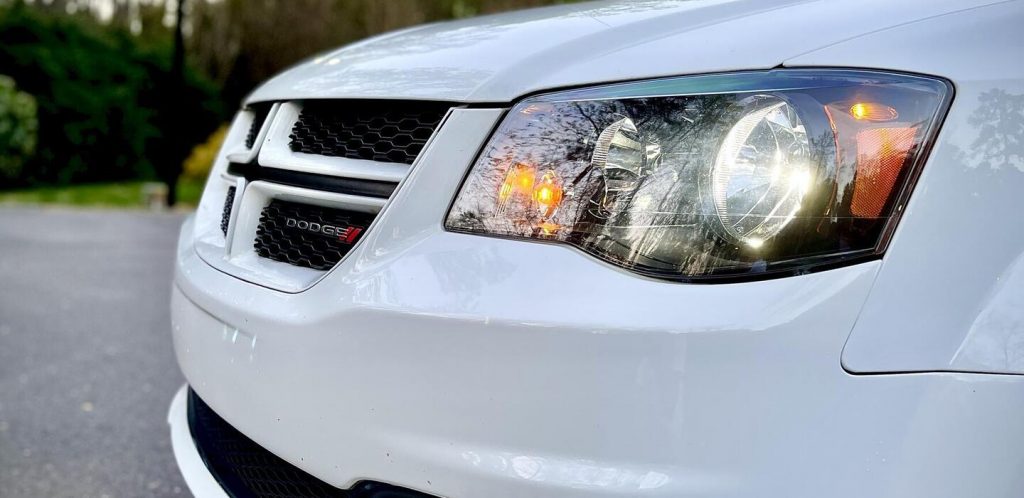 dodge_grand_caravan_2017_1